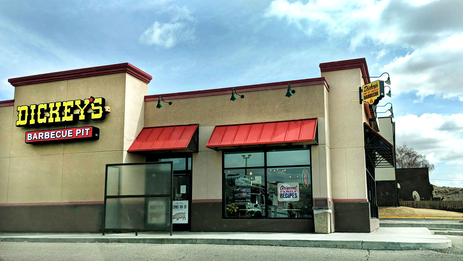 Dickey's Barbecue — photo 1